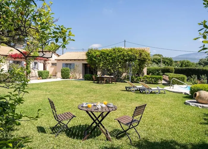Loukia Villa *